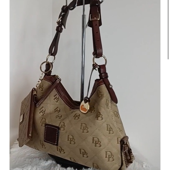 EUC Authentic Vintage Dooney &
Bourke BUNDLE EUC - Picture 2 of 5